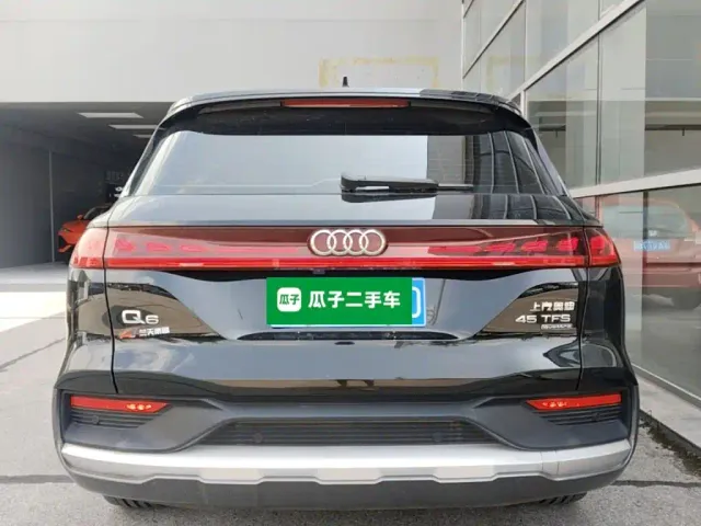 Audi Q6 — Фото автомобиля 5