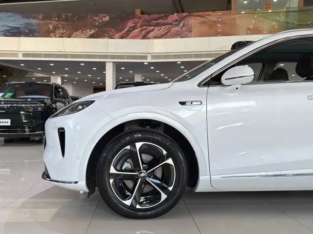 Shangjie SUV — Фото автомобиля 4