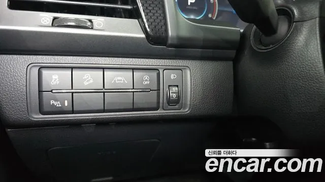 KG_Mobility_Ssangyong Rexton Новый Rexton Sport Дизель 2.2 4WD — Фото автомобиля 16