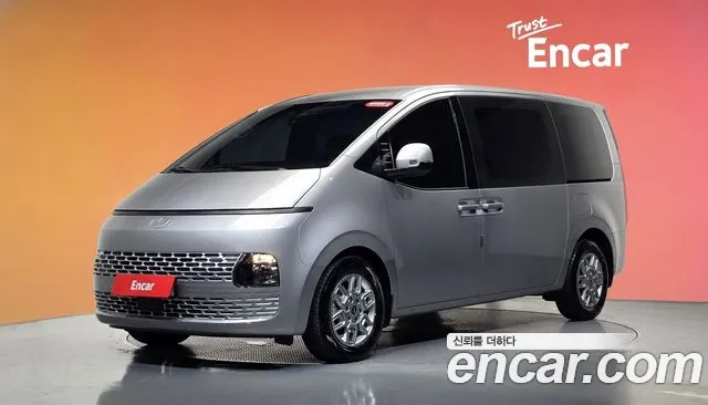 Фотография автомобиля — Hyundai Staria