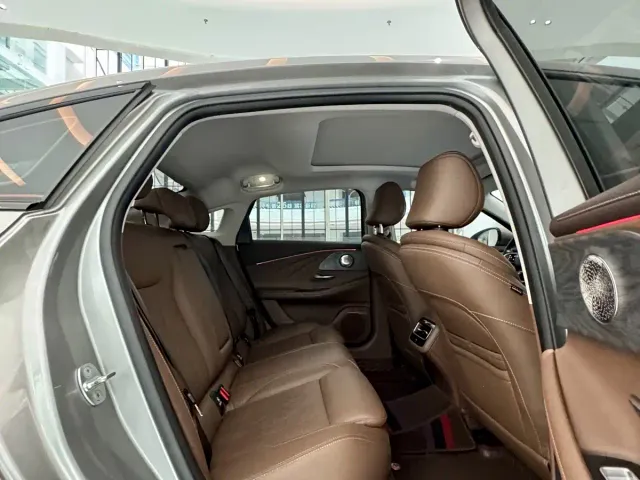 Chery Arrizo 8 — Фото автомобиля 12