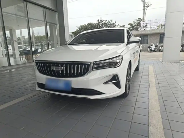 Фотография автомобиля — Geely Emgrand