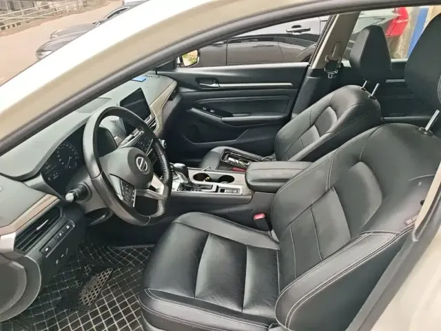 Nissan Teana — Фото автомобиля 16