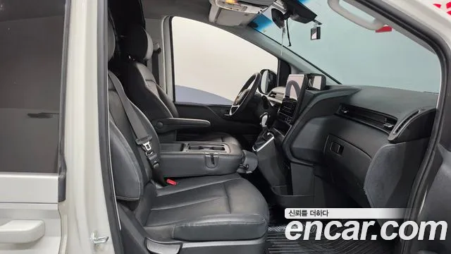 Hyundai Staria — Фото автомобиля 16