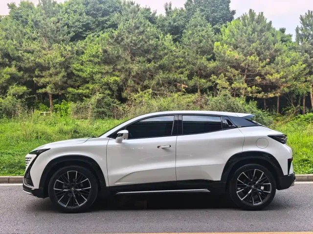 Changan UNI-T — Фото автомобиля 5