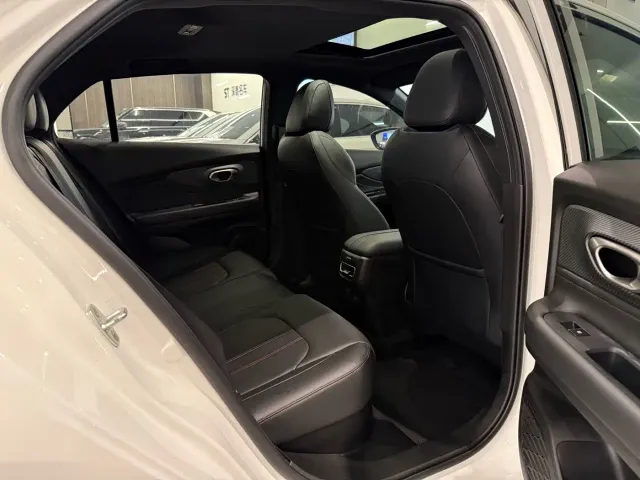 GAC Trumpchi Emkoo — Фото автомобиля 10