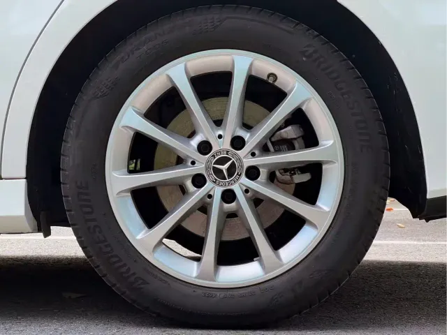 Mercedes-Benz A-Class — Фото автомобиля 10