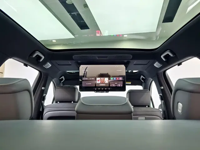 Nio ES8 — Фото автомобиля 14