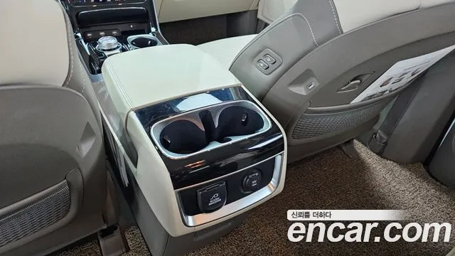 Kia Canival Carnival 4 поколение Бензин 7 мест Signature — Фото автомобиля 29