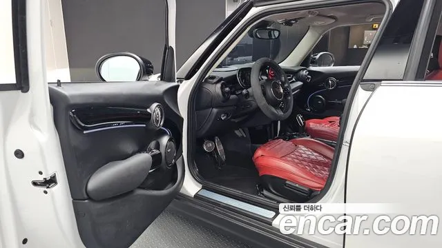 Mini Cooper Cooper 5 дверей Classic — Фото автомобиля 10