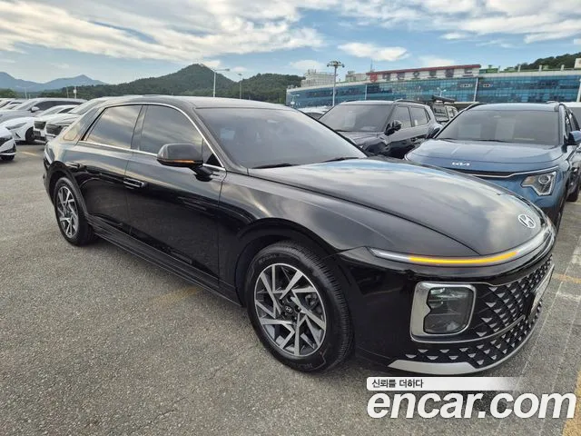 Hyundai Grandeur Grandeur (GN7) 2.5 Бензин 2WD — Фото автомобиля 3