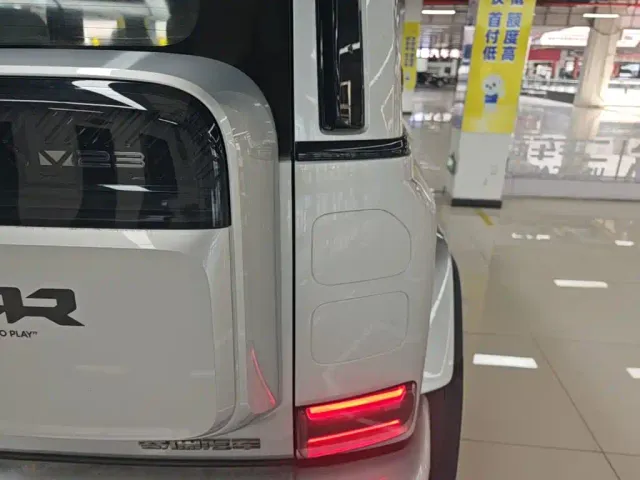 iCAR iCAR V23 2025 FWD Premium Model — Фото автомобиля 23