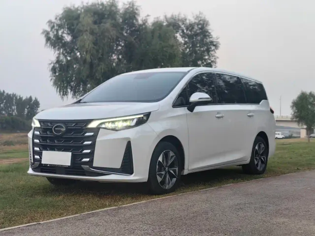 Фотография автомобиля — GAC Trumpchi M6