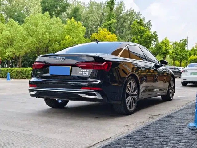 Audi A6L — Фото автомобиля 4
