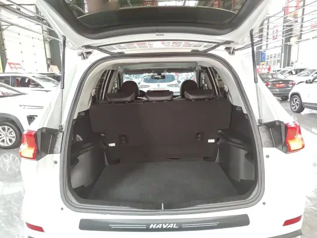 Haval M6 — Фото автомобиля 18