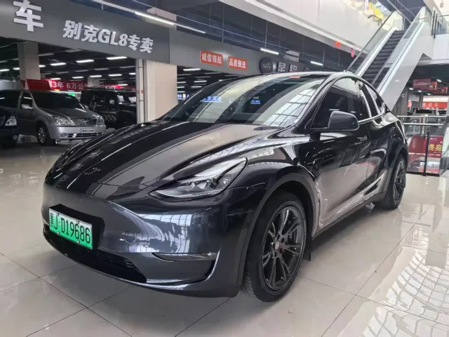 Фотография автомобиля — Tesla Model Y