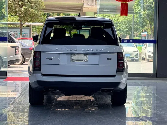 Land Rover Range Rover — Фото автомобиля 21