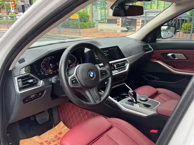 BMW 3 Series — Фото автомобиля 15