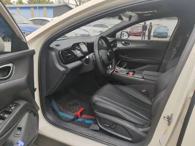 BYD Seal 06 — Фото автомобиля 15
