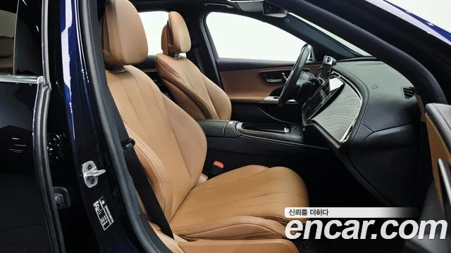 Mercedes-Benz E-Class W214 — Фото автомобиля 12