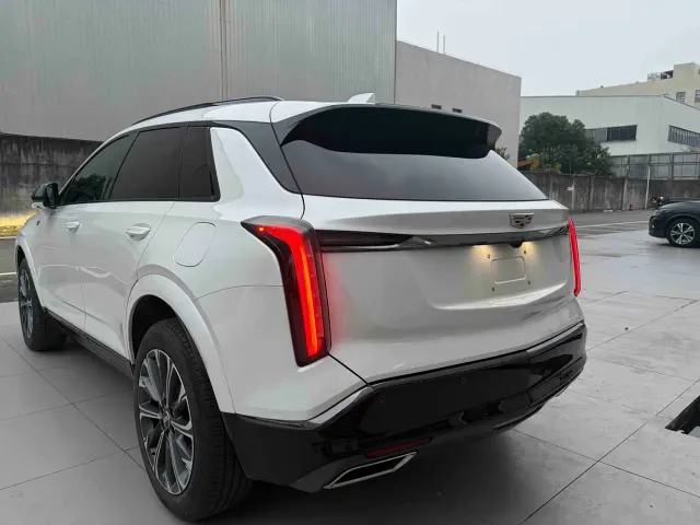 Cadillac XT5 — Фото автомобиля 4