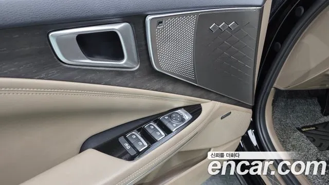 Kia K8 Hybrid — Фото автомобиля 30