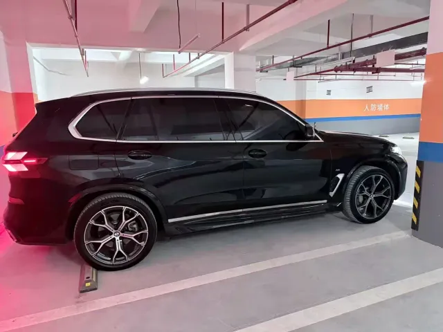 BMW X5 — Фото автомобиля 6