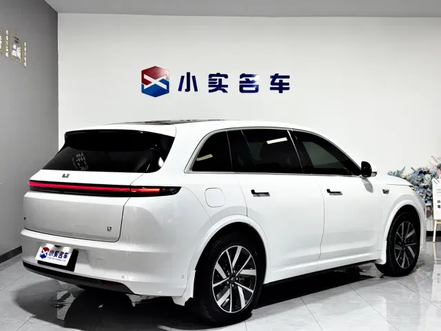 Li Auto L7 — Фото автомобиля 7