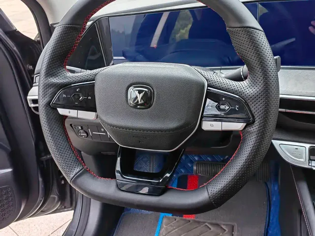 Changan Eado — Фото автомобиля 13