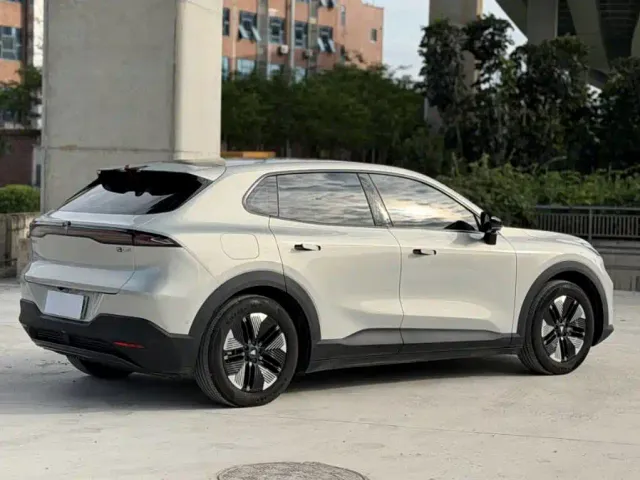 Deepal S05 — Фото автомобиля 3