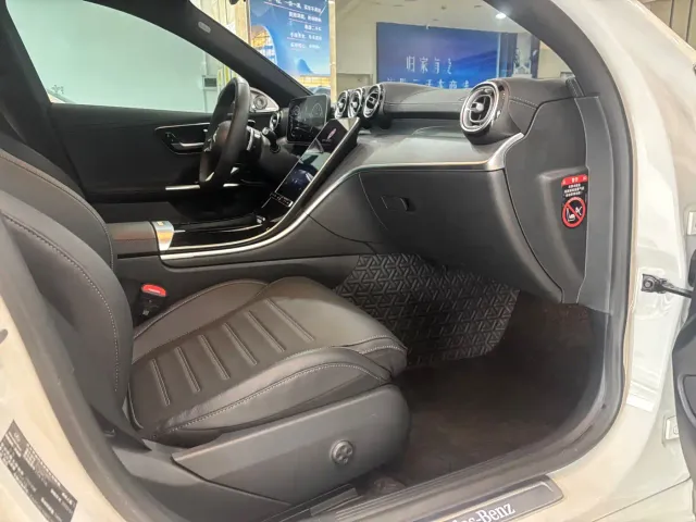 Mercedes-Benz C-Class — Фото автомобиля 3