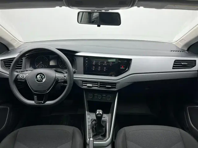 Volkswagen Polo — Фото автомобиля 16