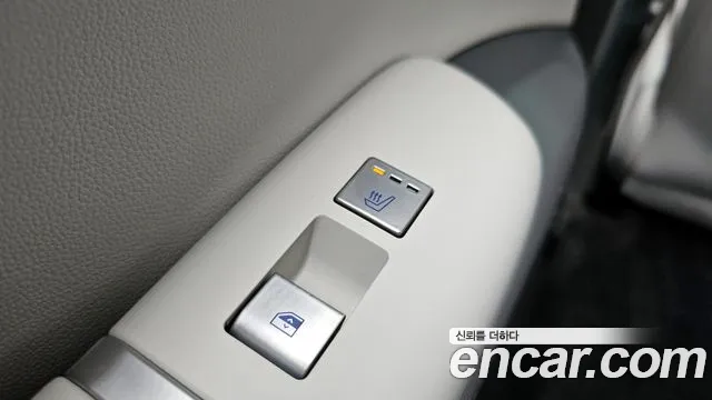 Hyundai Grandeur Grandeur (GN7) 3.5 Бензин 2WD — Фото автомобиля 17