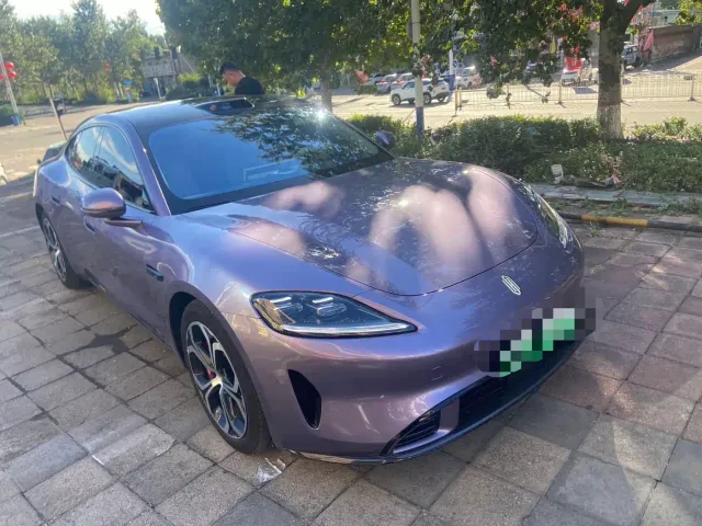 Shangjie Z7 — Фото автомобиля 3