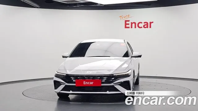 Hyundai Avante CN7 — Фото автомобиля 3