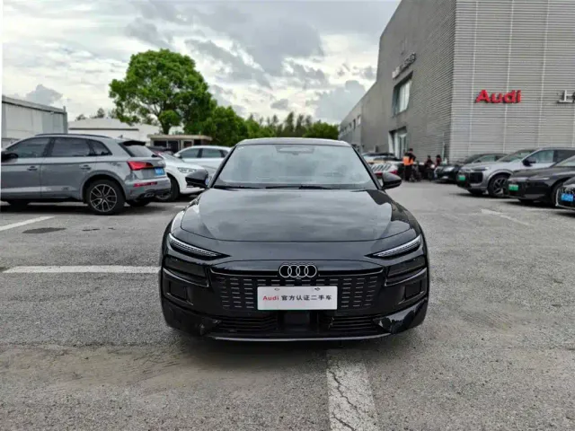Audi A6L e-tron — Фото автомобиля 2