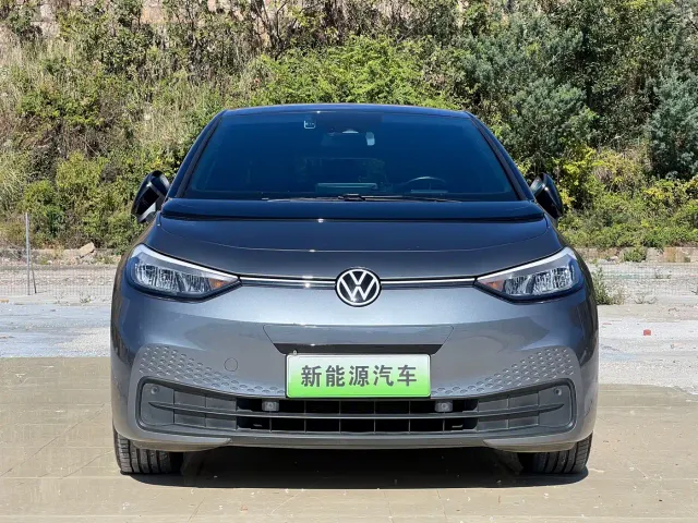 Volkswagen ID.3 — Фото автомобиля 2