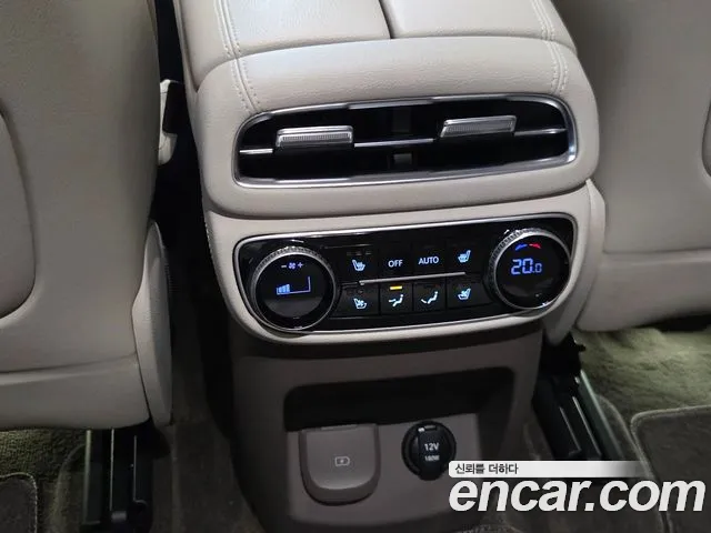 Genesis GV80 — Фото автомобиля 12