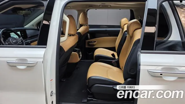 Kia Carnival 4th Gen — Фото автомобиля 18