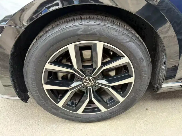 Volkswagen Magotan — Фото автомобиля 15