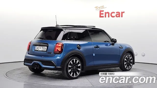 Mini Cooper — Фото автомобиля 2