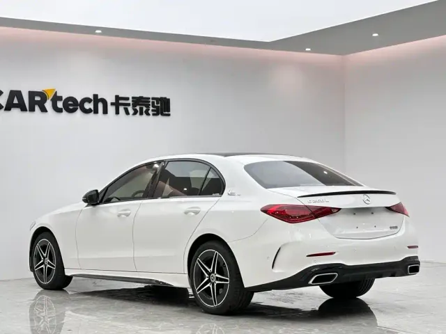 Mercedes-Benz C-Class — Фото автомобиля 3