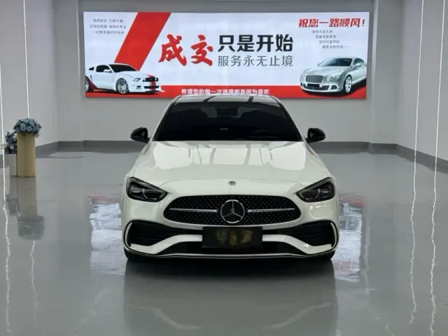 Mercedes-Benz C-Class — Фото автомобиля 2