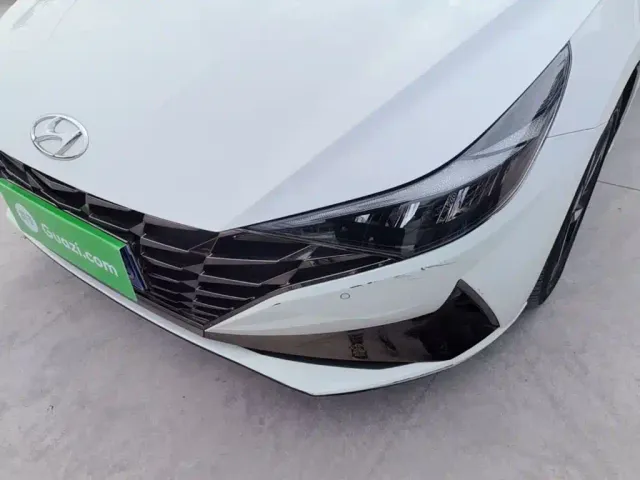 Hyundai Elantra — Фото автомобиля 23