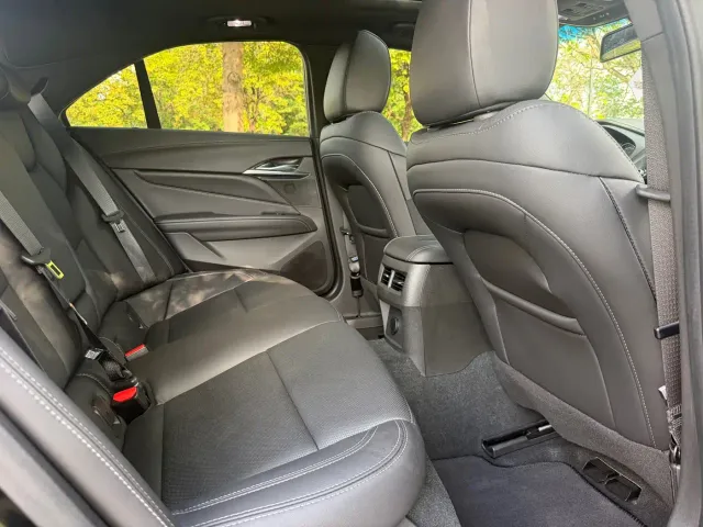 Cadillac CT4 — Фото автомобиля 10