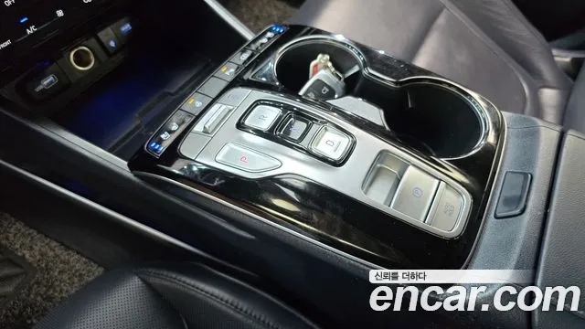 Hyundai Tucson Tucson (NX4) Бензин 1.6 турбо 2WD — Фото автомобиля 9