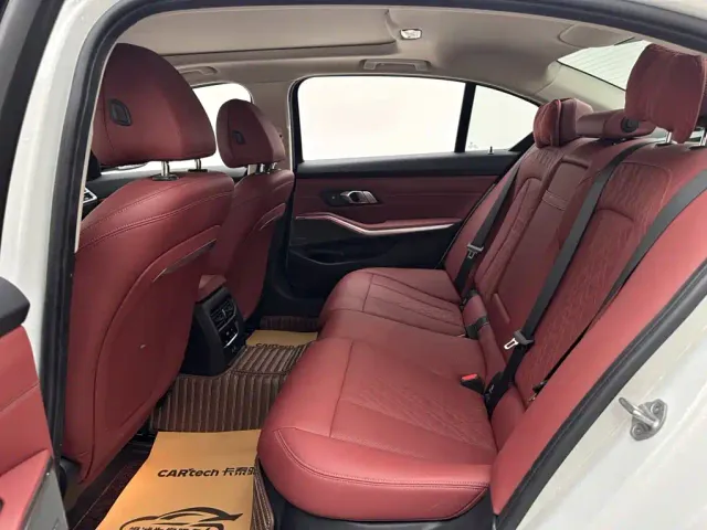 BMW 3 Series — Фото автомобиля 9