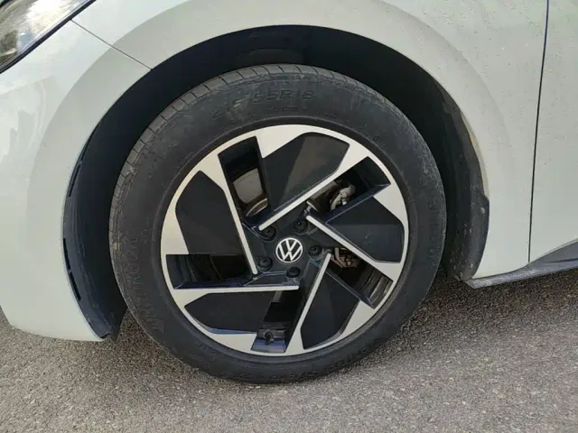Volkswagen ID.3 — Фото автомобиля 22