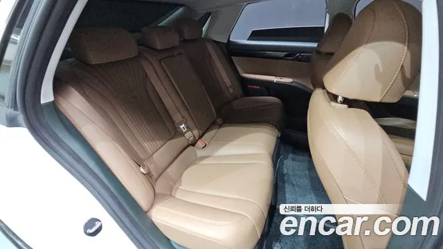 Hyundai Grandeur GN7 — Фото автомобиля 17