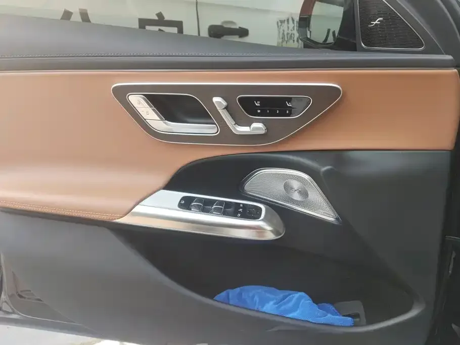Mercedes-Benz Mercedes-Benz E-Class — Фото автомобиля 6